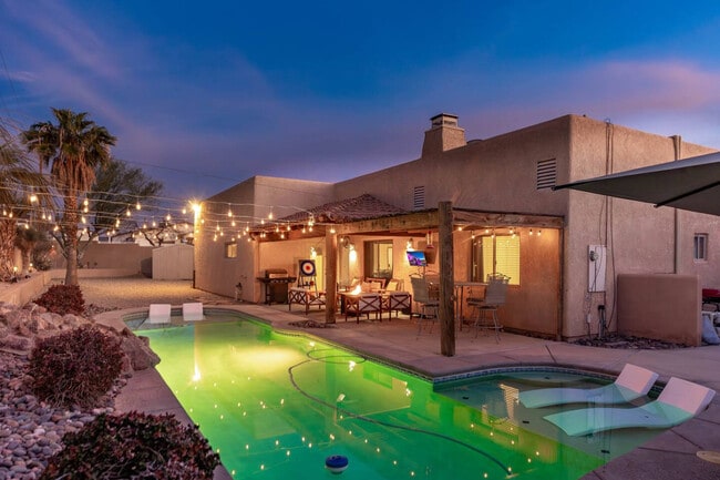 Building Photo - 3921 Aloha Ln