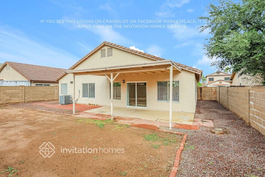 Building Photo - 13391 W Ironwood St