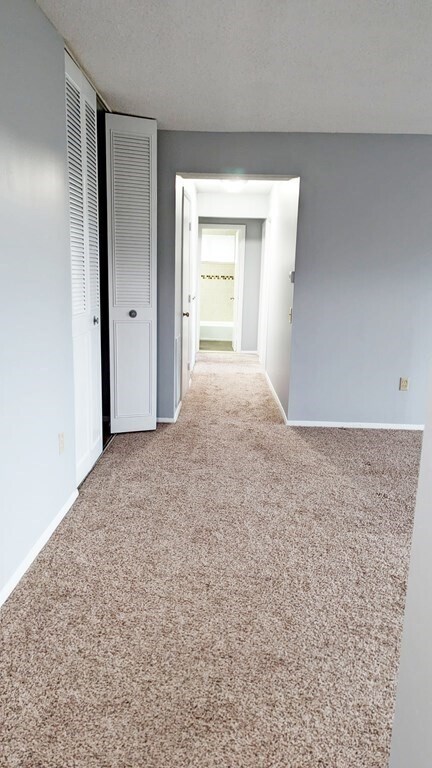 Building Photo - 60 Shrewsbury Green Dr