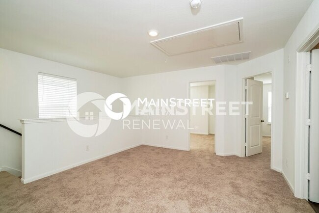 Building Photo - 4 Bedroom Pet-Friendly Home in New Braunfels, TX with Main Street Renewal