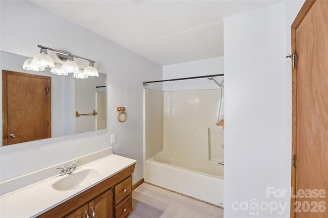 Building Photo - 214 Latta Ave