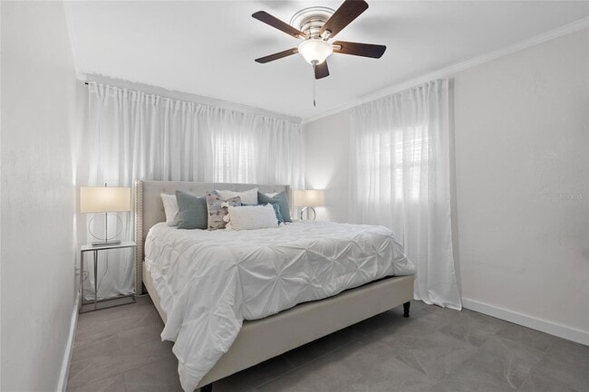 Building Photo - 326 50th Ave N