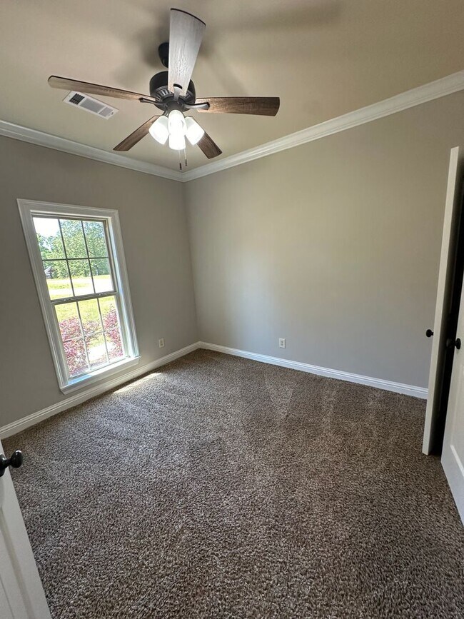 Building Photo - Located in the Redland Elementary and Middle School district.