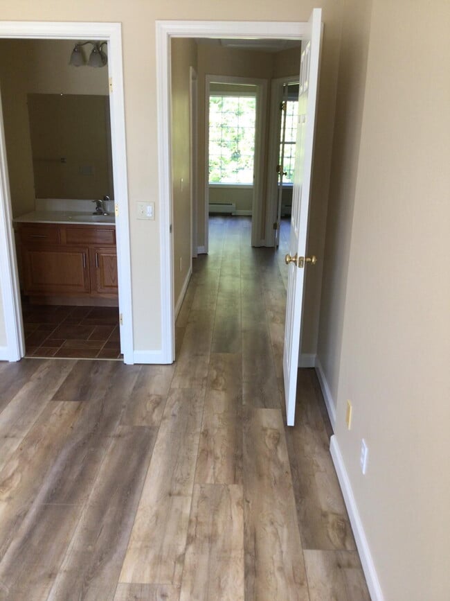 Building Photo - "Discover Spacious Comfort at 36-1 Leo's Way: 3-Bedroom Haven with 2.5 Bathrooms in Alburgh, VT!"