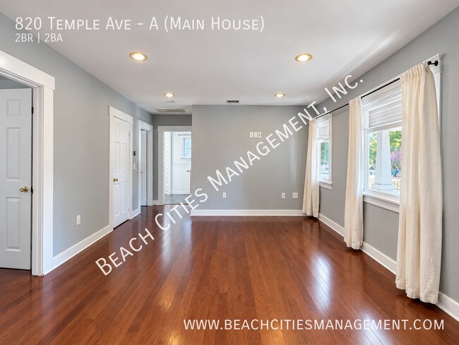 Building Photo - 820 Temple Ave
