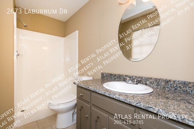 Building Photo - 2673 Laburnum Dr