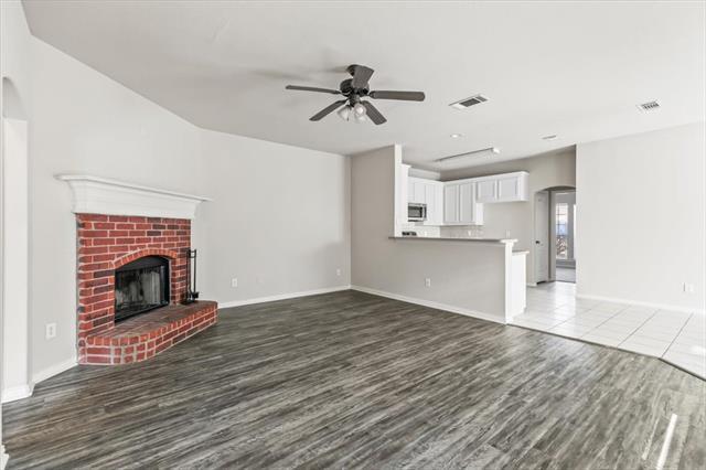 Building Photo - 5724 Swords Dr