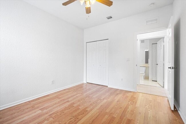 Building Photo - 3561 Forest Hill Blvd
