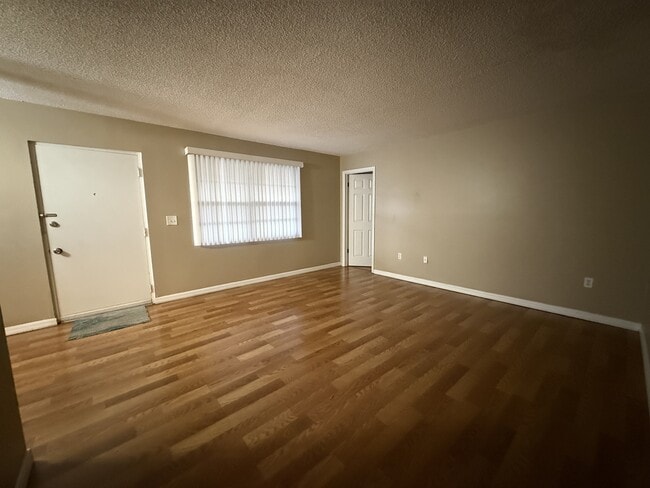 Building Photo - 4800 Rilma Ave