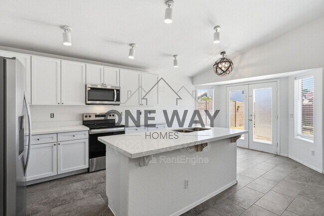 Building Photo - 4622 E Summerhaven Dr