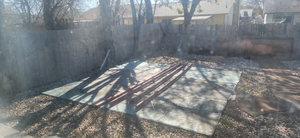 Backyard - 10434 Doc Holliday Trl