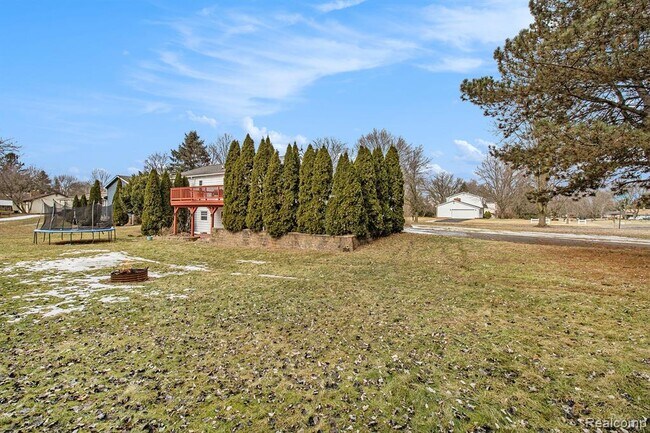 Building Photo - 13428 Sequoia Ln