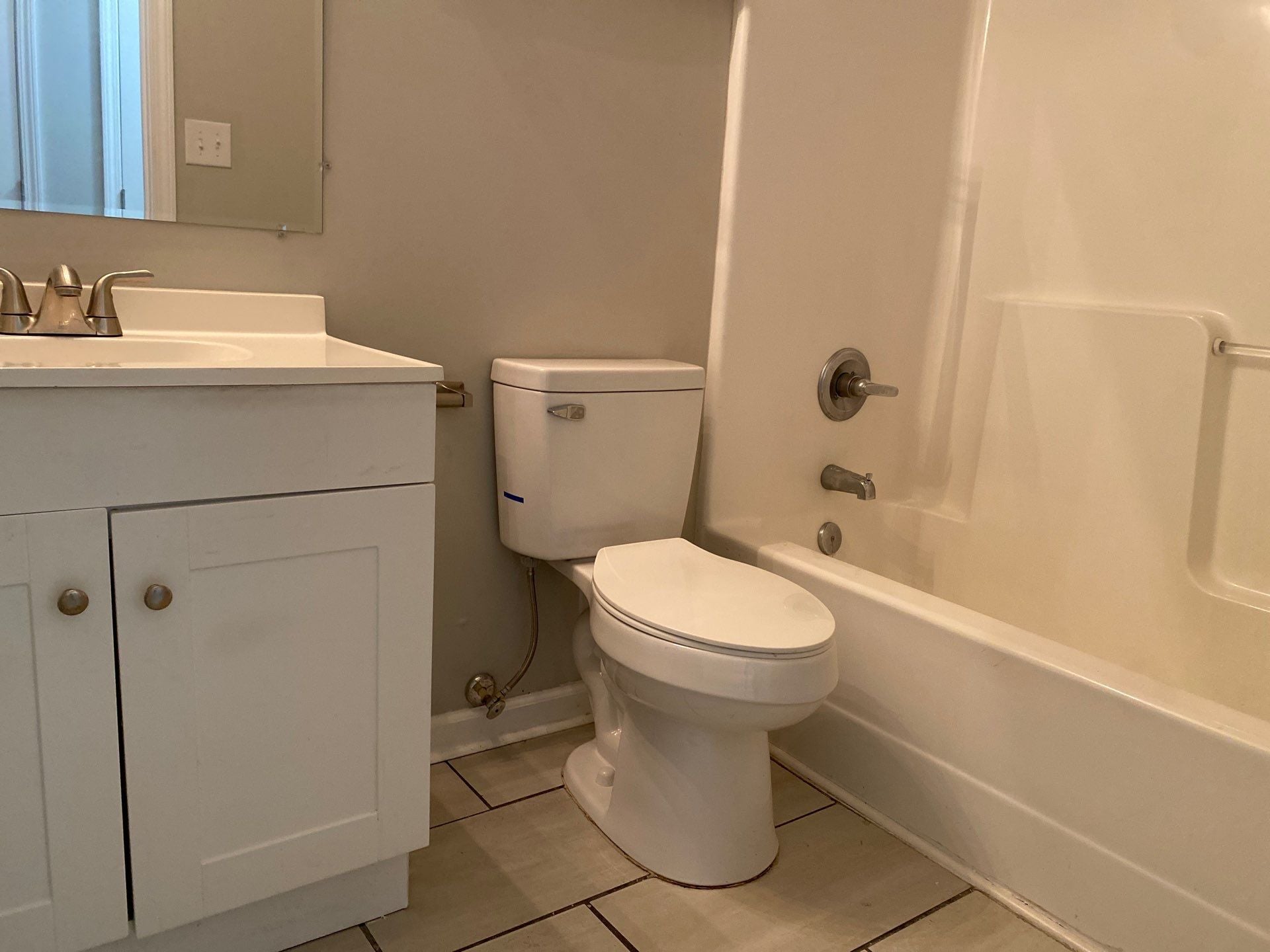 Building Photo - 77 Briarcliff Dr