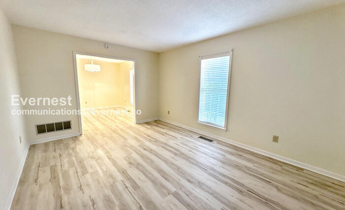 Building Photo - 1828 Jacobs Ln