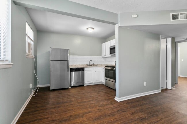 Building Photo - 4827.5 NW Homestead Terrace