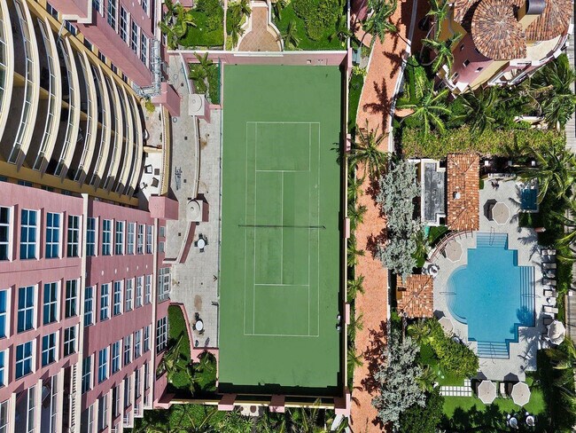 Building Photo - 2110 N Ocean Blvd