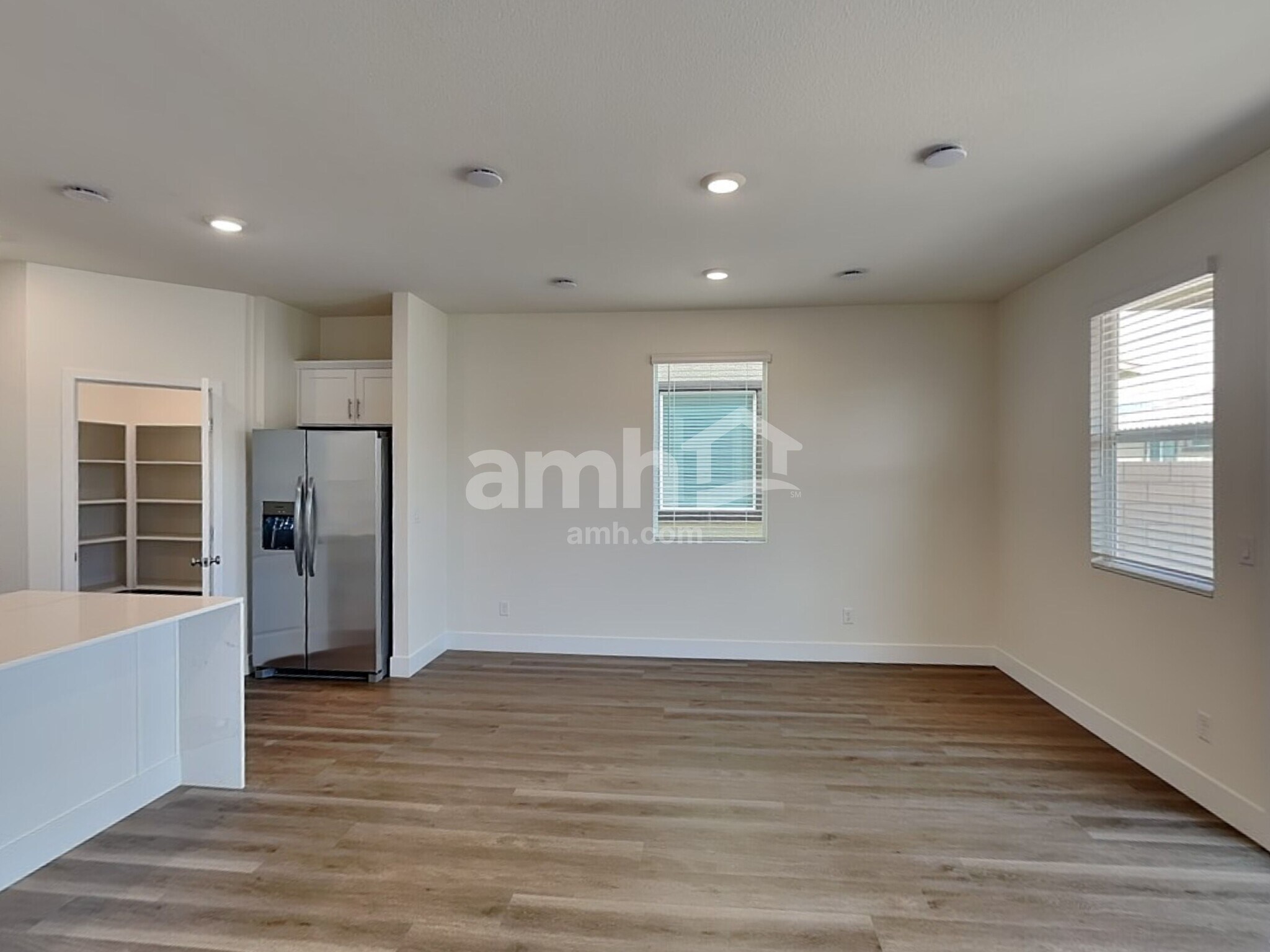 Building Photo - 10366 Beaver Tail St