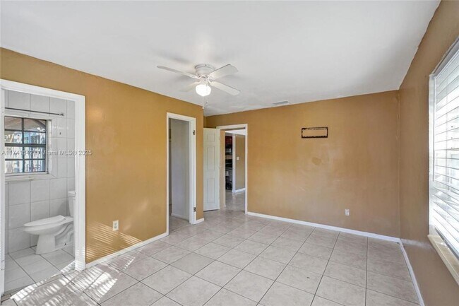 Building Photo - 3 bedroom in North Miami FL 33168