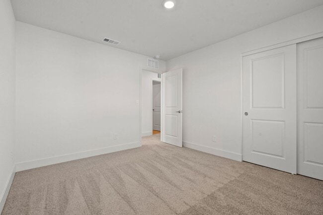 Building Photo - The Aspen - Luxurious 3 Bedroom 2.5 Bath T...