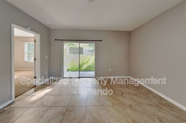 Building Photo - 227 Duke Dr