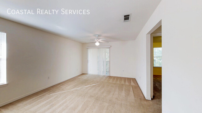 Building Photo - 895 Silverwood
