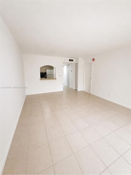 Building Photo - 13499 Biscayne Blvd