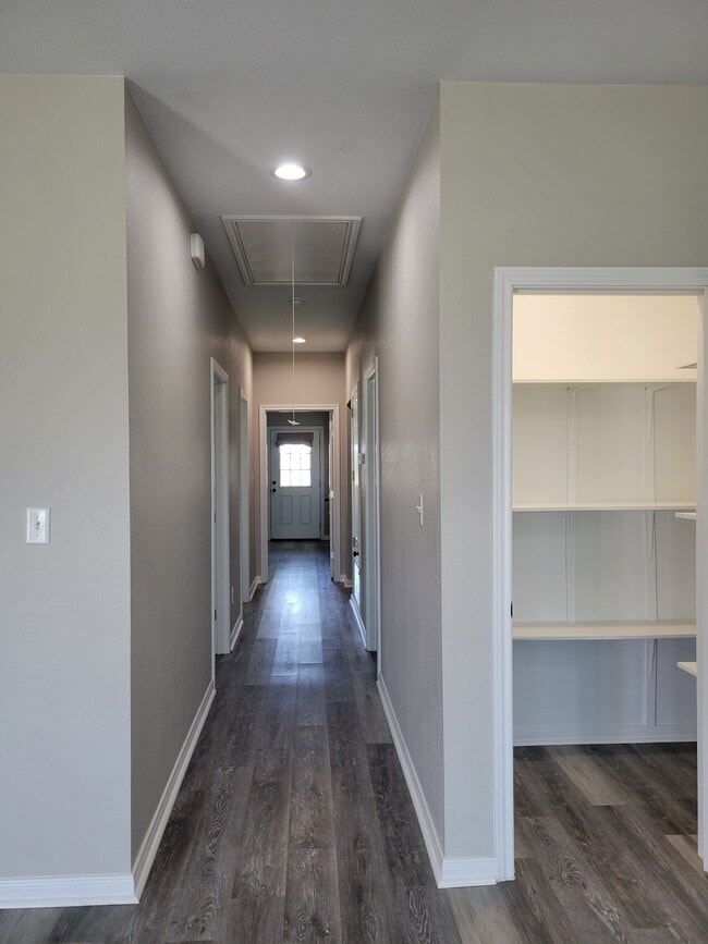 Building Photo - 112 Cora Lee Ln