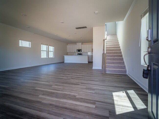 Building Photo - 515 Nixon Rd