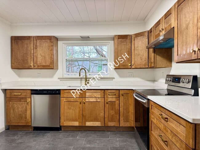 Building Photo - 3906 Forest Highland Cir