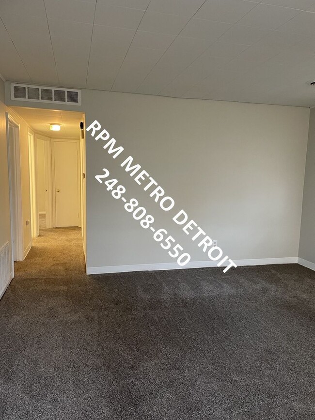 Building Photo - 2 Bedroom Ranch in Inkster