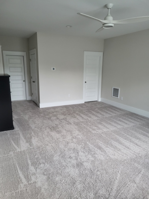Building Photo - 386 Bumble Cir