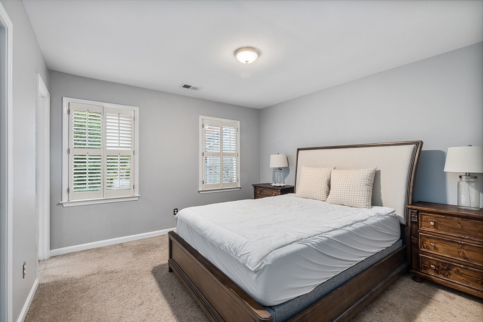 Building Photo - 104 Terrace Dr NE