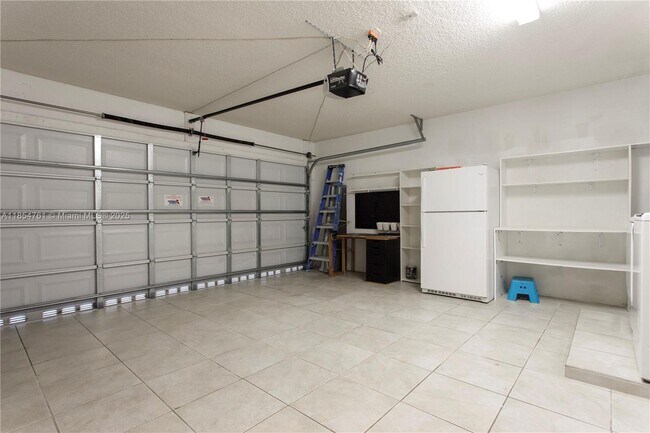 Building Photo - 4202 Sabal Ridge Cir