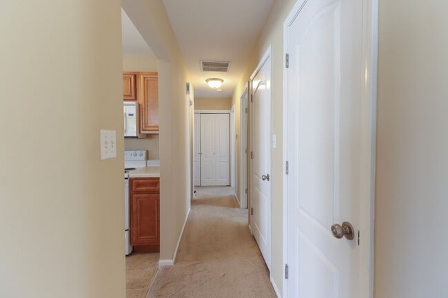 Building Photo - 3-Bedroom Ranch Home on Quiet Cul-de-Sac