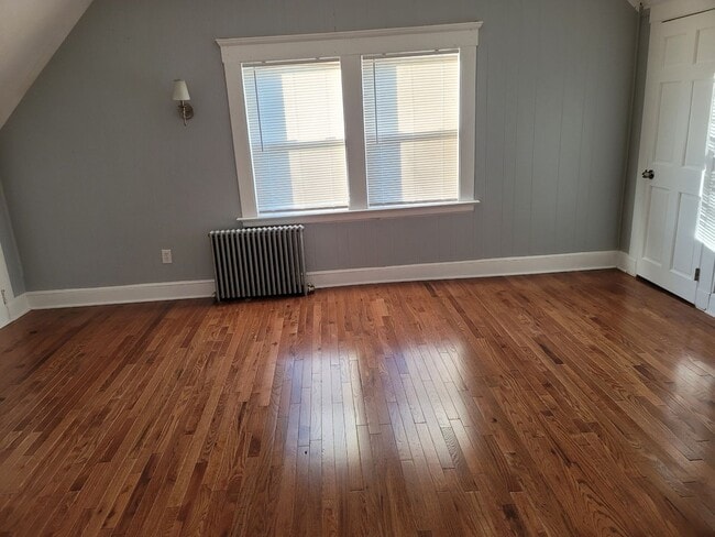 Building Photo - 363 Sherman Ave