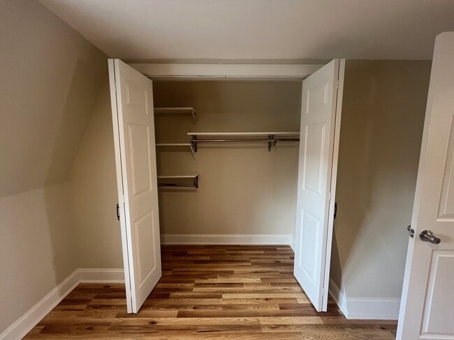 Building Photo - 350 Melwood Ave