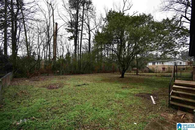 Building Photo - 209 13th Ave NE