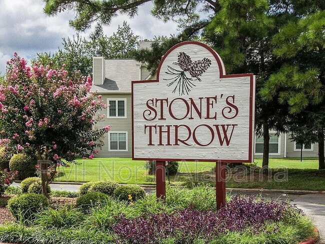 Building Photo - 1014 Stones Throw Dr NW