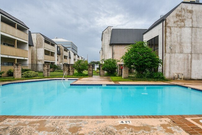 Building Photo - 8519 Hearth Dr