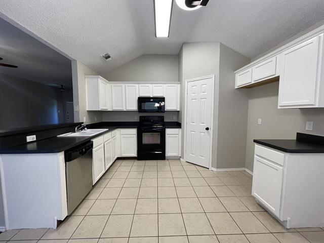 Building Photo - 1405 High Crest Dr