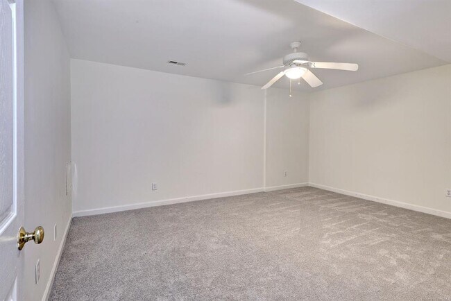 Building Photo - 8321 Barons Ct