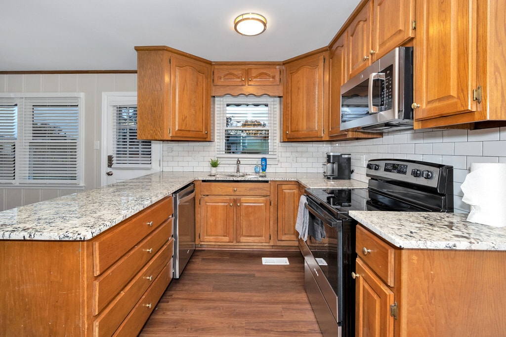 Building Photo - 4206 Holmes Ave NW