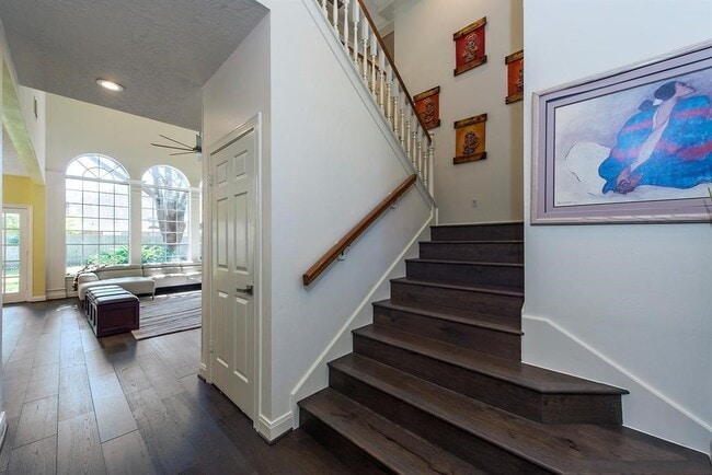 Building Photo - 14111 Manderly Dr
