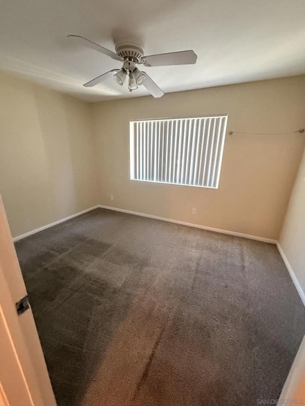 Building Photo - 7405 Charmant Dr