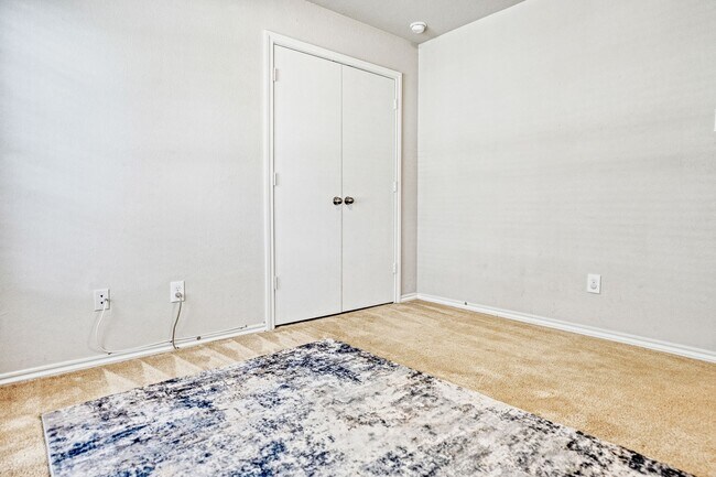 Building Photo - 1601 Katydid Ct