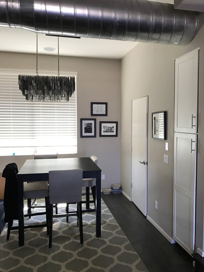 Building Photo - Beautiful Property with Contemporary Flair