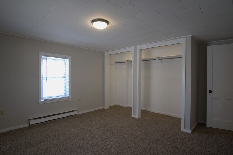 Master Bedroom - 106 North St