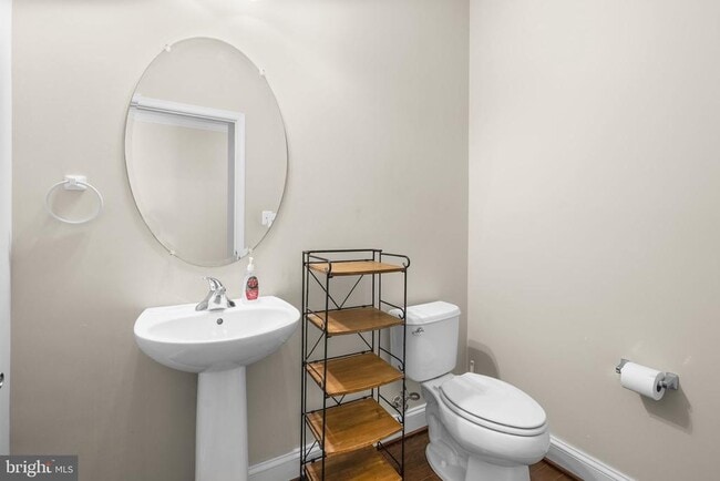 Building Photo - 11209 Chase St