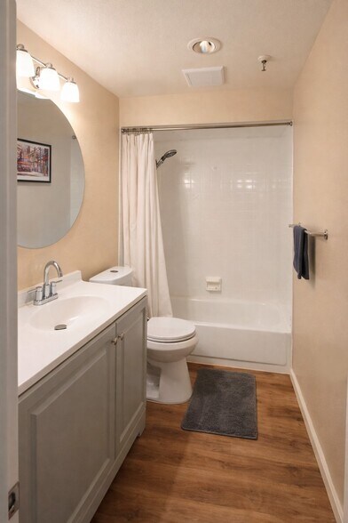 Building Photo - 4730 Noyes St