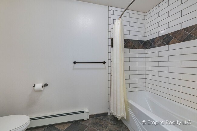 Building Photo - 4 BD Single Family Home in North Pole